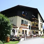 Am Bauernhof Mit Balkon Und Parkplatz, Aufenthaltsraum Mit Spielmoeglichkeiten, Erholung- Inmitten Der Natur, 6 Fahrminuten Zur Alpentherme Gastein Und Zur Schlossalmbahn דירה באד הופגסטין