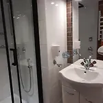 Am Bauernhof Mit Balkon Und Parkplatz, Aufenthaltsraum Mit Spielmoeglichkeiten, Erholung- Inmitten Der Natur, 6 Fahrminuten Zur Alpentherme Gastein Und Zur Schlossalmbahn דירה