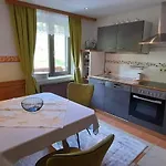 Am Bauernhof Mit Balkon Und Parkplatz, Aufenthaltsraum Mit Spielmoeglichkeiten, Erholung- Inmitten Der Natur, 6 Fahrminuten Zur Alpentherme Gastein Und Zur Schlossalmbahn דירה