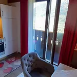 Am Bauernhof Mit Balkon Und Parkplatz, Aufenthaltsraum Mit Spielmoeglichkeiten, Erholung- Inmitten Der Natur, 6 Fahrminuten Zur Alpentherme Gastein Und Zur Schlossalmbahn *