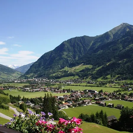 Ferienwohnung Mit Balkon Und Parkplatz, Erholung- Inmitten Der Natur, 6 Fahrminuten Zur Alpentherme Gastein Und Zur Schlossalmbahn Bad Hofgastein