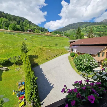 Urlaub Am Krausberghof, Apartment Mit Balkon Und Parkplatz, Inmitten Der Natur, Sauna Und Infrarotkabine, Kostenfreie Kaffeekapseln, 6 Fahrminuten Zur Alpentherme Gastein Und Zur Schlossalmbahn, Spielplatz Apartment *
