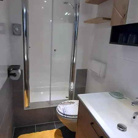 Apartmán Ferienwohnung Mit Balkon Und Parkplatz, Erholung- Inmitten Der Natur, 6 Fahrminuten Zur Alpentherme Gastein Und Zur Schlossalmbahn