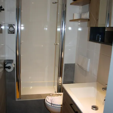 Apartmán Ferienwohnung Mit Balkon Und Parkplatz, Erholung- Inmitten Der Natur, 6 Fahrminuten Zur Alpentherme Gastein Und Zur Schlossalmbahn *