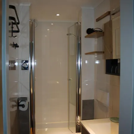 Ferienwohnung Mit Balkon Und Parkplatz, Erholung- Inmitten Der Natur, 6 Fahrminuten Zur Alpentherme Gastein Und Zur Schlossalmbahn Appartamento