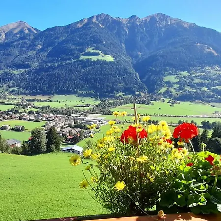 Urlaub Am Krausberghof, Apartment Mit Balkon Und Parkplatz, Inmitten Der Natur, Sauna Und Infrarotkabine, Kostenfreie Kaffeekapseln, 6 Fahrminuten Zur Alpentherme Gastein Und Zur Schlossalmbahn, Spielplatz Apartment *