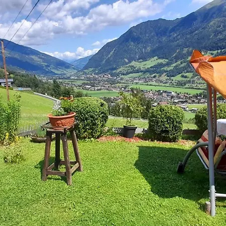 Apartment Urlaub Am Krausberghof, Apartment Mit Balkon Und Parkplatz, Inmitten Der Natur, Sauna Und Infrarotkabine, Kostenfreie Kaffeekapseln, 6 Fahrminuten Zur Alpentherme Gastein Und Zur Schlossalmbahn, Spielplatz
