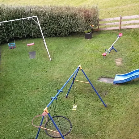 Urlaub Am Krausberghof, Mit Balkon Und Parkplatz, Aufenthaltsraum, Sauna Und Infrarotkabine, Inmitten Der Natur, Kostenfreie Kaffeekapseln, 6 Fahrminuten Zur Alpentherme Gastein Und Zur Schlossalmbahn, Spielplatz, Grosser Gartenbereich *