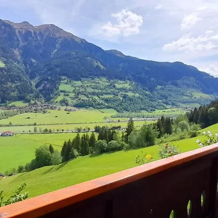 Urlaub Am Krausberghof, Mit Balkon Und Parkplatz, Aufenthaltsraum, Sauna Und Infrarotkabine, Inmitten Der Natur, Kostenfreie Kaffeekapseln, 6 Fahrminuten Zur Alpentherme Gastein Und Zur Schlossalmbahn, Spielplatz, Grosser Gartenbereich Appartement *