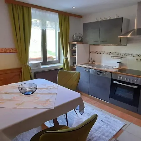 Urlaub Am Krausberghof, Apartment Mit Balkon Und Parkplatz, Inmitten Der Natur, Sauna Und Infrarotkabine, Kostenfreie Kaffeekapseln, 6 Fahrminuten Zur Alpentherme Gastein Und Zur Schlossalmbahn, Spielplatz Apartment