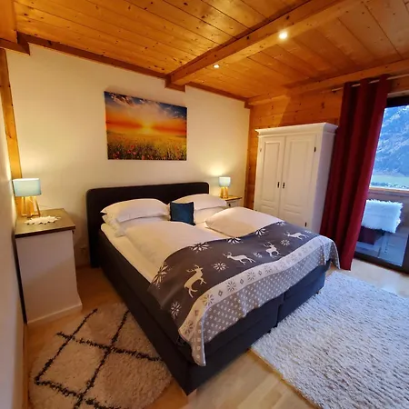 Am Bauernhof Mit Balkon Und Parkplatz, Aufenthaltsraum Mit Spielmoeglichkeiten, Erholung- Inmitten Der Natur, 6 Fahrminuten Zur Alpentherme Gastein Und Zur Schlossalmbahn *