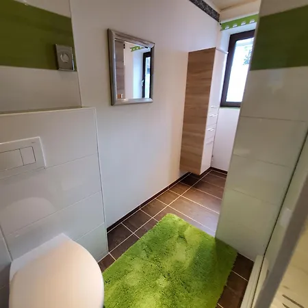 Ferienwohnung Mit Balkon Und Parkplatz, Erholung- Inmitten Der Natur, 6 Fahrminuten Zur Alpentherme Gastein Und Zur Schlossalmbahn Appartamento *