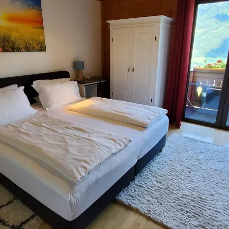 Appartamento Am Krausberghof Mit Balkon Und Parkplatz, Aufenthaltsraum, 6 Fahrminuten Zur Alpentherme Gastein Und Zur Schlossalmbahn Bad Hofgastein