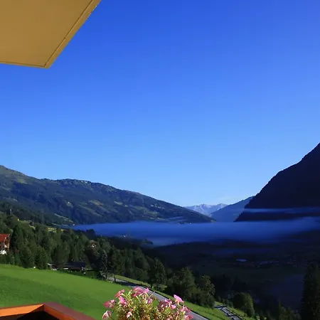 Apartmán Ferienwohnung Mit Balkon Und Parkplatz, Erholung- Inmitten Der Natur, 6 Fahrminuten Zur Alpentherme Gastein Und Zur Schlossalmbahn *