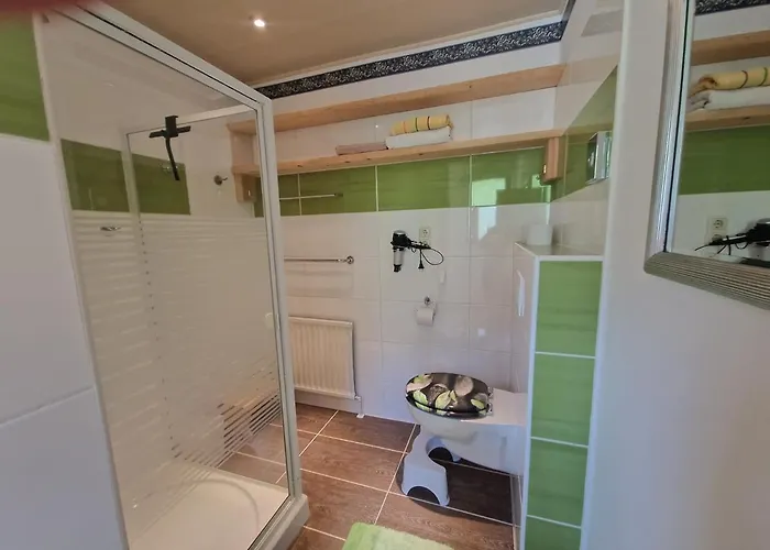 Am Bauernhof Mit Balkon Und Parkplatz, Aufenthaltsraum Mit Spielmoeglichkeiten, Erholung- Inmitten Der Natur, 6 Fahrminuten Zur Alpentherme Gastein Und Zur Schlossalmbahn * バート・ホーフガシュタイン