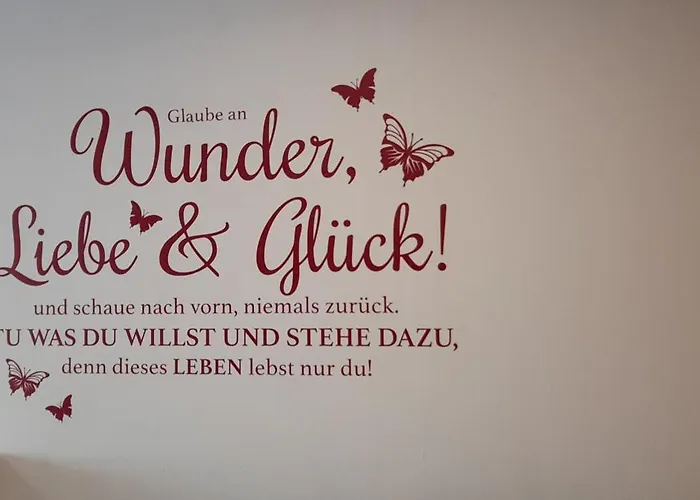 Am Bauernhof Mit Balkon Und Parkplatz, Aufenthaltsraum Mit Spielmoeglichkeiten, Erholung- Inmitten Der Natur, 6 Fahrminuten Zur Alpentherme Gastein Und Zur Schlossalmbahn バート・ホーフガシュタイン
