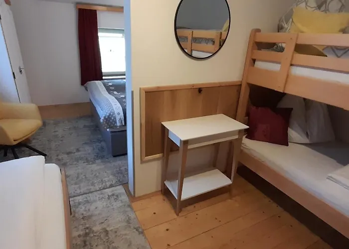 アパート Am Bauernhof Mit Balkon Und Parkplatz, Aufenthaltsraum Mit Spielmoeglichkeiten, Erholung- Inmitten Der Natur, 6 Fahrminuten Zur Alpentherme Gastein Und Zur Schlossalmbahn