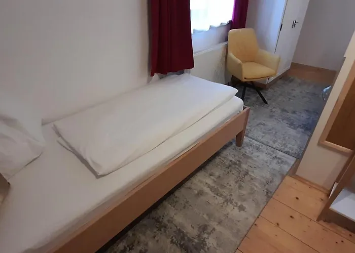 Am Bauernhof Mit Balkon Und Parkplatz, Aufenthaltsraum Mit Spielmoeglichkeiten, Erholung- Inmitten Der Natur, 6 Fahrminuten Zur Alpentherme Gastein Und Zur Schlossalmbahn アパート *