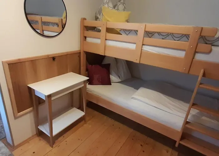 Am Bauernhof Mit Balkon Und Parkplatz, Aufenthaltsraum Mit Spielmoeglichkeiten, Erholung- Inmitten Der Natur, 6 Fahrminuten Zur Alpentherme Gastein Und Zur Schlossalmbahn アパート バート・ホーフガシュタイン