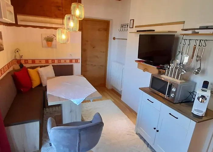 アパート Am Bauernhof Mit Balkon Und Parkplatz, Aufenthaltsraum Mit Spielmoeglichkeiten, Erholung- Inmitten Der Natur, 6 Fahrminuten Zur Alpentherme Gastein Und Zur Schlossalmbahn *