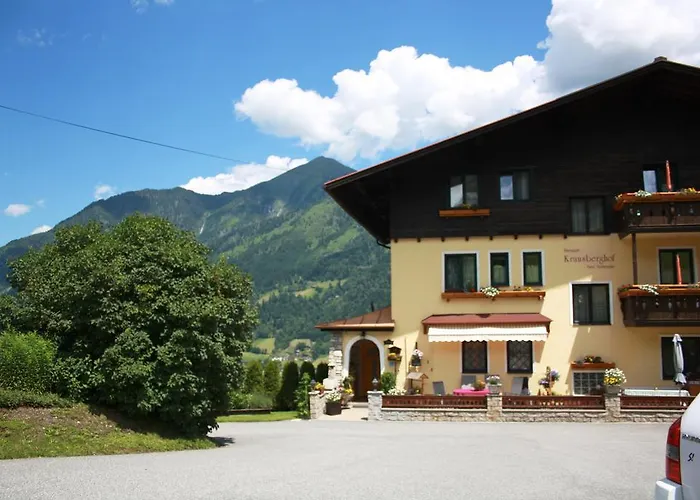 Am Bauernhof Mit Balkon Und Parkplatz, Aufenthaltsraum Mit Spielmoeglichkeiten, Erholung- Inmitten Der Natur, 6 Fahrminuten Zur Alpentherme Gastein Und Zur Schlossalmbahn